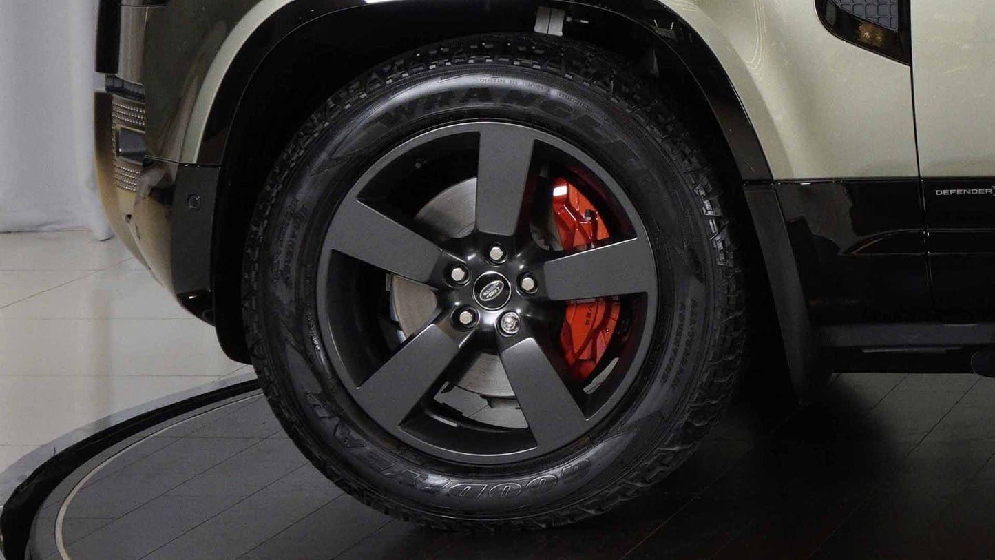 20 INCH DEFENDER ALLOY WHEEL - LR129115