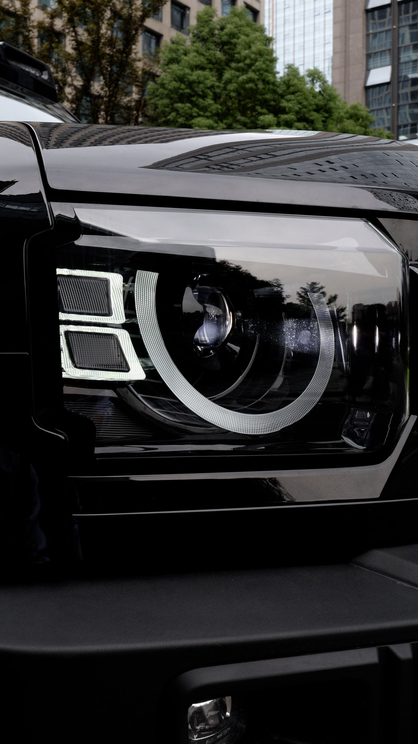 Jetour T2 LED Headlights (Set) 2024/2025 petrol