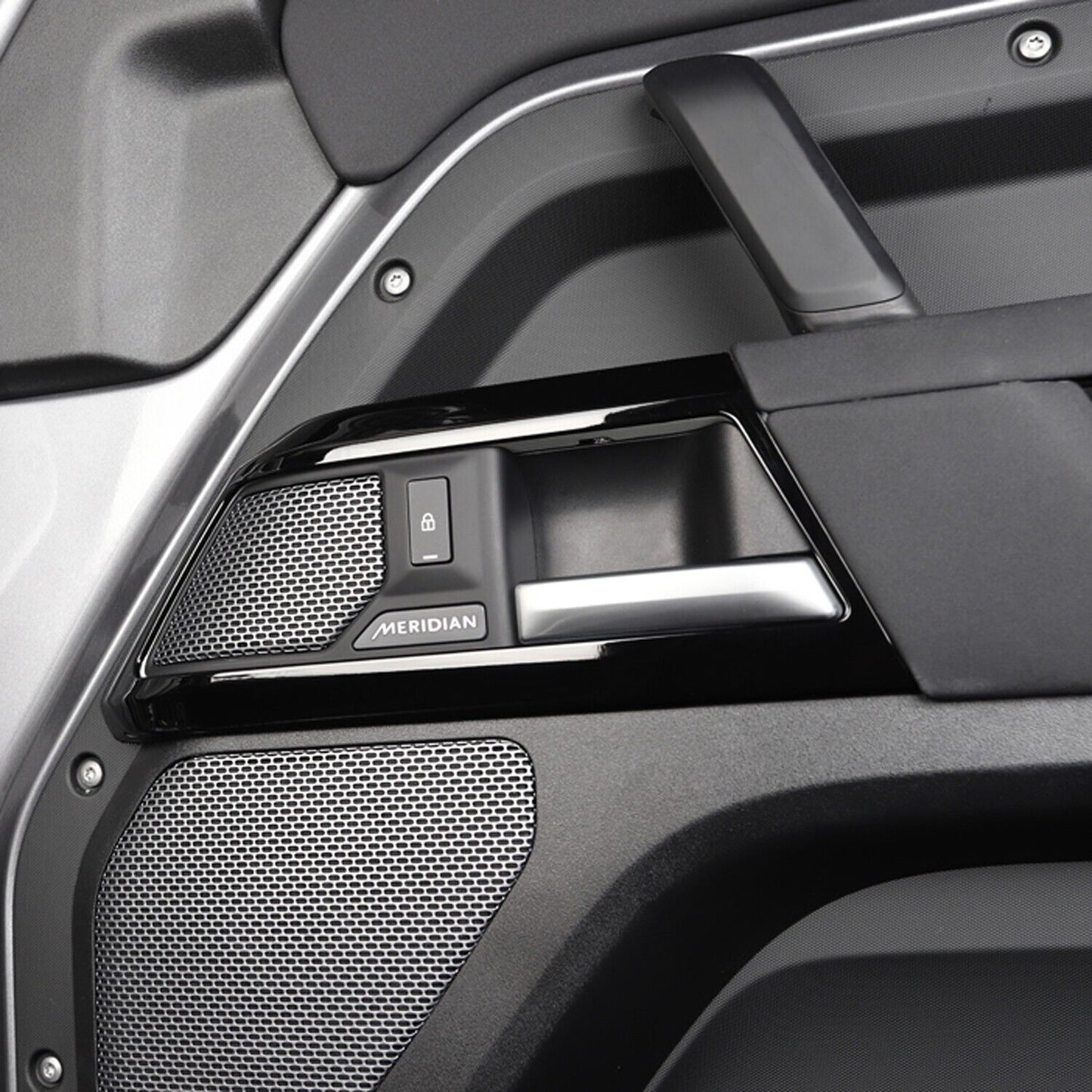 INTERIOR KIT - GLOSSY BLACK
