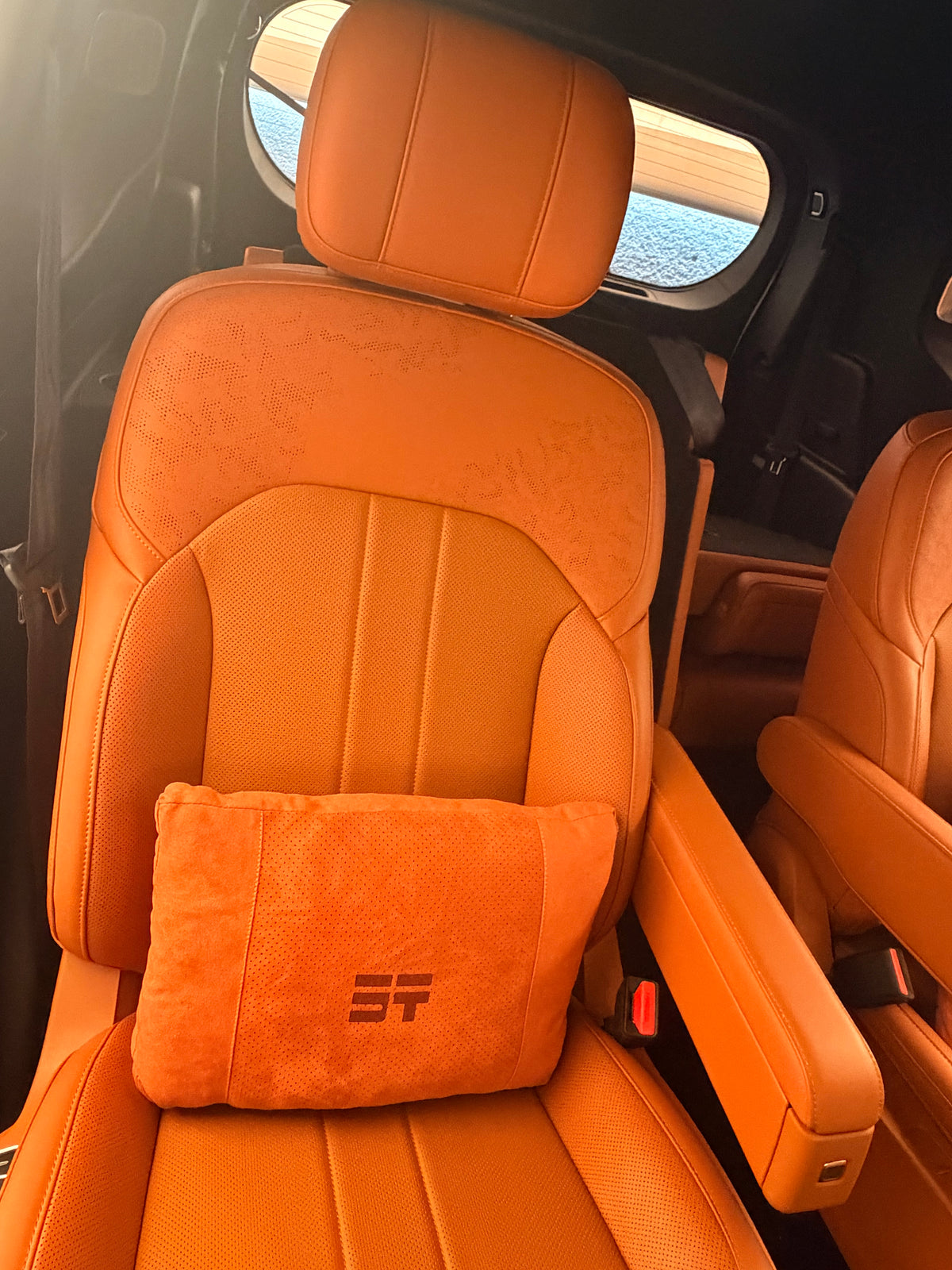 Jetour G700 Pillows Orange