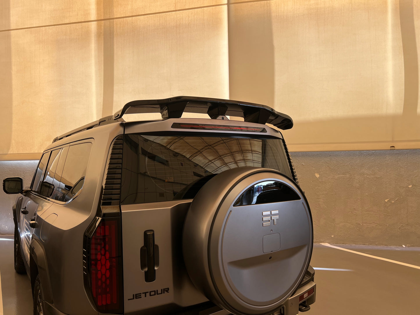 Jetour G700 Spoiler Design 2