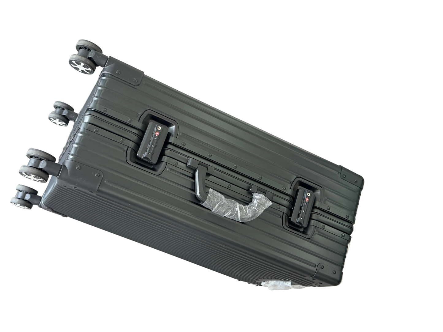 EXPLOLER BUSINESS TRAVELTROLLEY CASE.    Your organization's data cannot be pasted here.