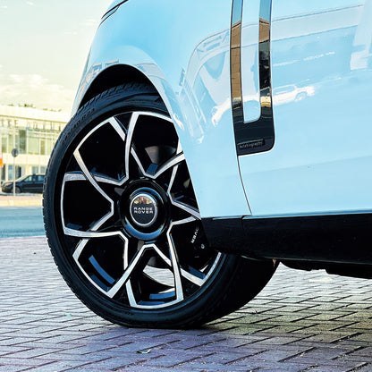 23 INCH LAND ROVER ALLOY WHEEL - GLOSSY BLACK & CHROME