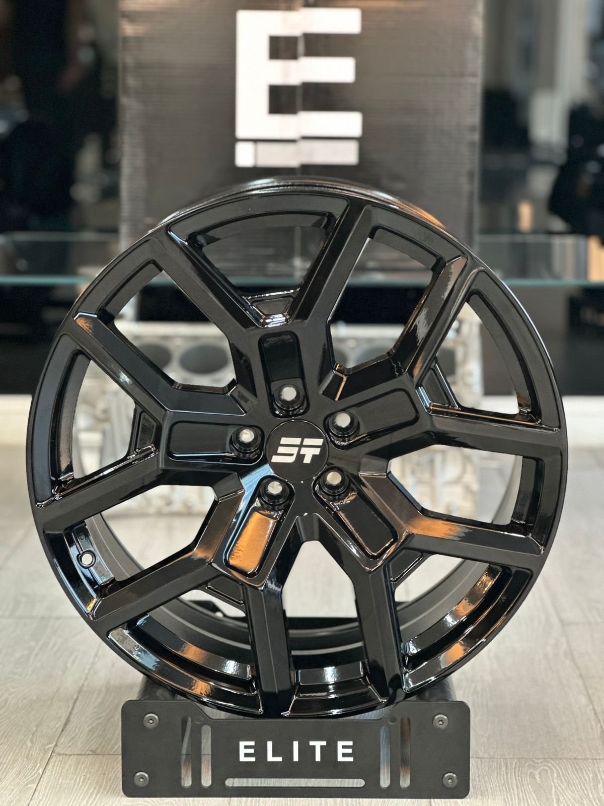 JETOUR RIMS 20 INCH GLOSSY BLACK ( 1 set 4 pcs ) – Elite International ...